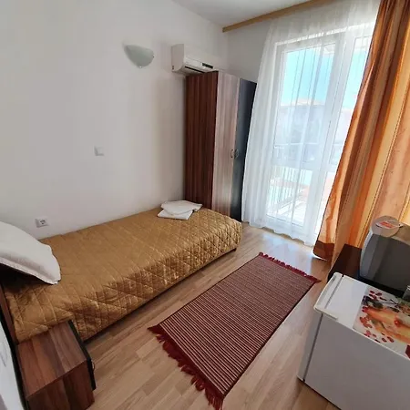 Библиотеката בית הארחה